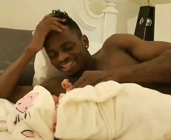 Singer Diamond Platnumz Shares Adorable Photo With His Day Old Daughter [See Photo]